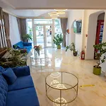 Proton Hotel