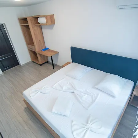 Hotel Proton 2*